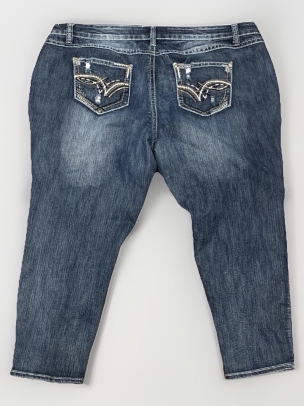 Cato Curvy Blue Denim Jeans Embroidered Sequined Distressed Pockets 22WP sku 035
